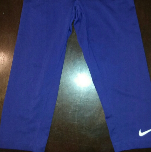 Nike Pro Combat Dri-Fit Compression Capris! - Picture 3 of 3